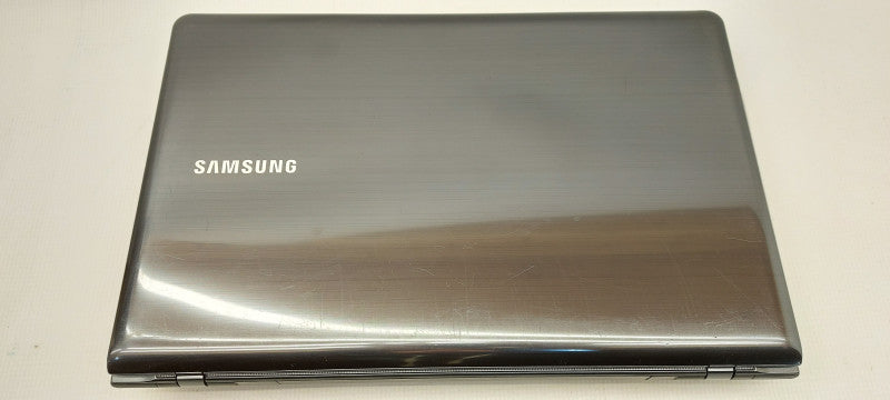 Samsung NP350V5C i5-3210U 2.5GHz 8GB RAM 1TB HDD 15.6\\"