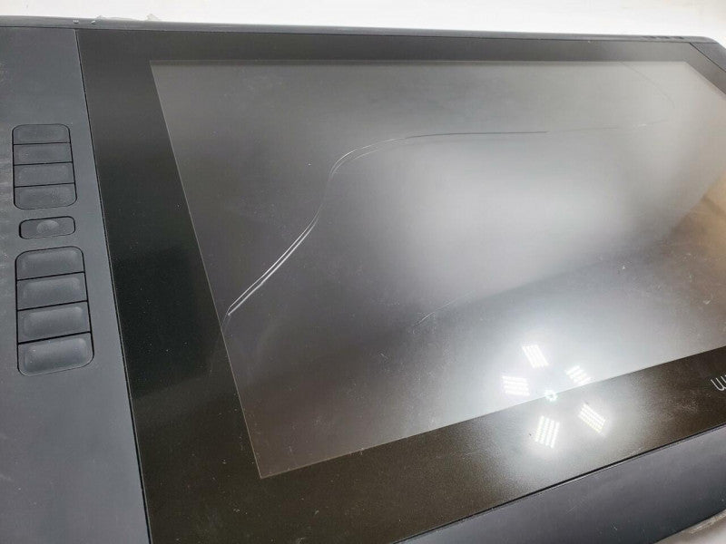 WACOM LCD TABLET DTK-2200, Cintiq 22HD, W/Power adapter, No stand. No pen)