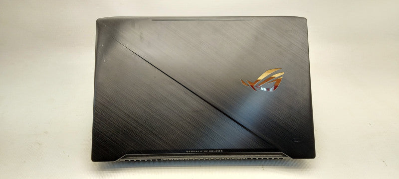 ASUS ROG GL703VD i7-7700HQ 2.8GHz 16GB RAM 256GB SSD 1TB HDD 17.3\\"