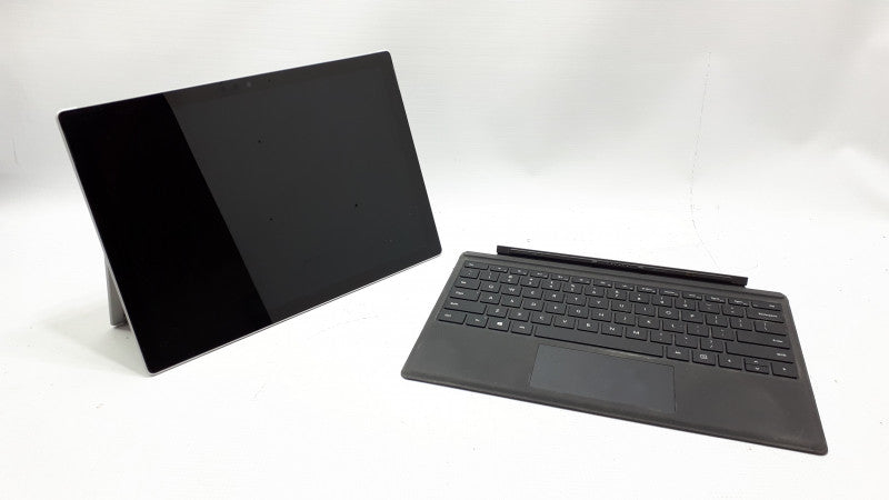 Microsoft\tSurface Pro 5\ti5-7300U\t8GB RAM\t256GB Storage