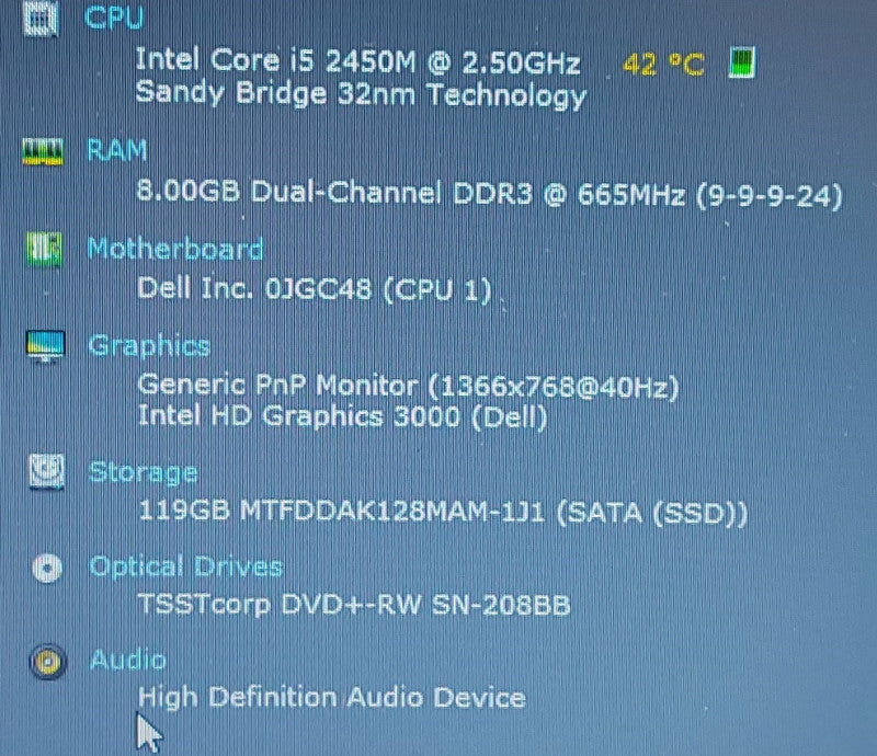 Dell Vostro 3550   i5-2450M 2.5GHz 8GB RAM 128GB SSD 15.3\\"