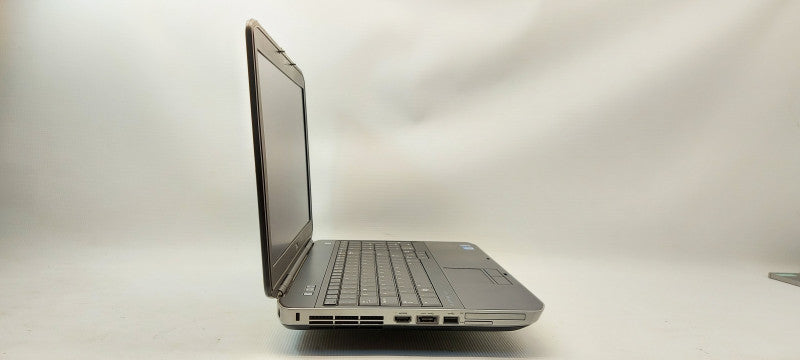 Dell Latitude E5530 non-vPro i5-3220M 2.6GHz 8GB RAM 240GB SSD   15\\"