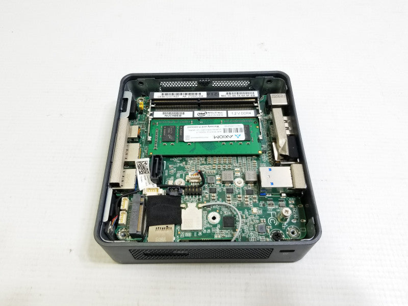 INTEL NUC8BEB, i3-8109U@3GHz, 4GB RAM, No HDDs