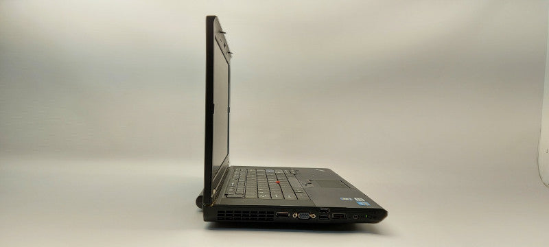 Lenovo ThinkPad T520 i5-2520M 2.5GHz 8GB RAM 500GB HDD  15.6\\"