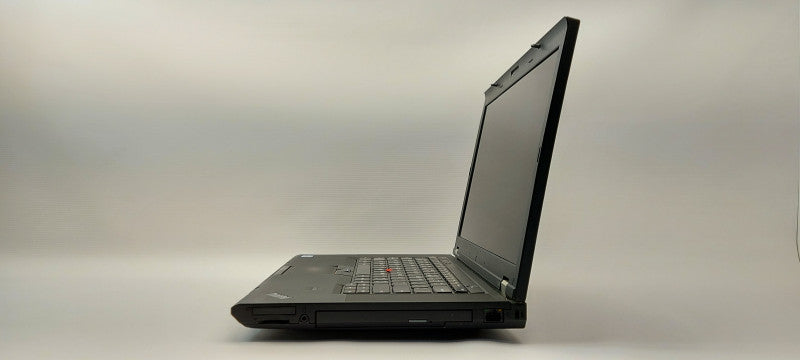Lenovo Thinkpad T530    i5-3320M 2.6GHz 8GB RAM 120GB SSD 15.6\\"