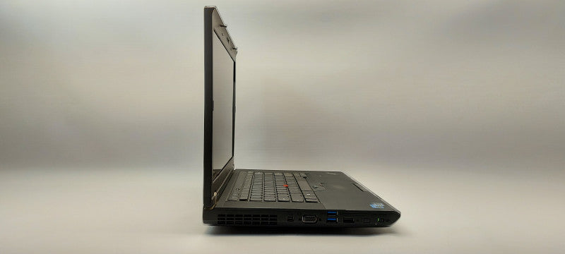 Lenovo Thinkpad T530    i5-3320M 2.6GHz 8GB RAM 120GB SSD 15.6\\"