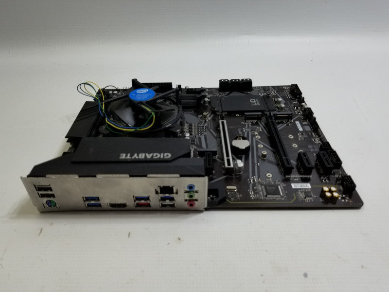 Gigabyte Ultra Durable Z490 UD Desktop ATX Motherboard * READ