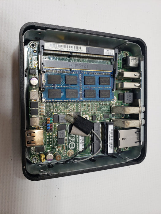 Intel NUC DC3217IYE mini PC, Core I3-3217U 1.8GHz, 4GB DDR3, No HDD, Read