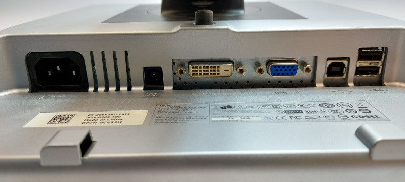 HP EliteDesk 800 G2 SFF i5-6500 8GB RAM 500GB HDD 3.2GHz  17\\" Monitor