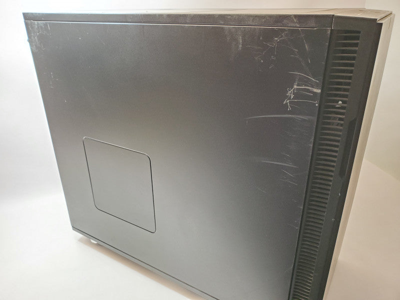 Custom PC - Intel i7 5930K 3.5GHz, 32GB ram, Nvidia GTX 960, 128GB SSD, 5TB HDD, Liquid Cooled