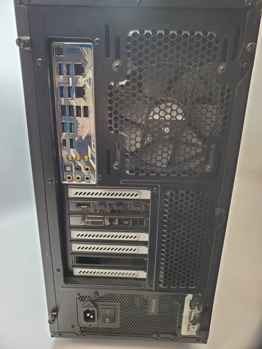 Custom PC - Intel i7 5930K 3.5GHz, 32GB ram, Nvidia GTX 960, 128GB SSD, 5TB HDD, Liquid Cooled