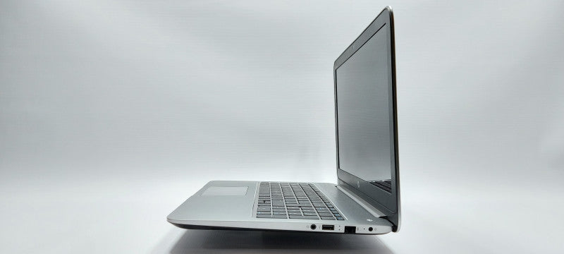HP Envy M6 SleekBook AMD A10-5745U 2.1GHz 8GB 256GB SSD 15.6\\"
