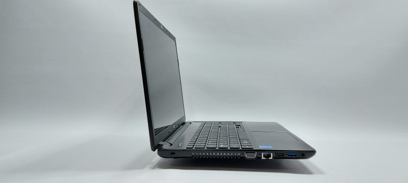 Acer Aspire E5-571P i3-4030U 1.9GHz 6GB RAM 500GB HDD 15.6\\"