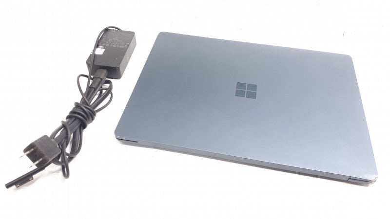 Microsoft Surface Laptop 1769, i5-7200U 2.5GHz, 8GB RAM, 256GB Storage, 13.5\\" Touchscreen (READ)