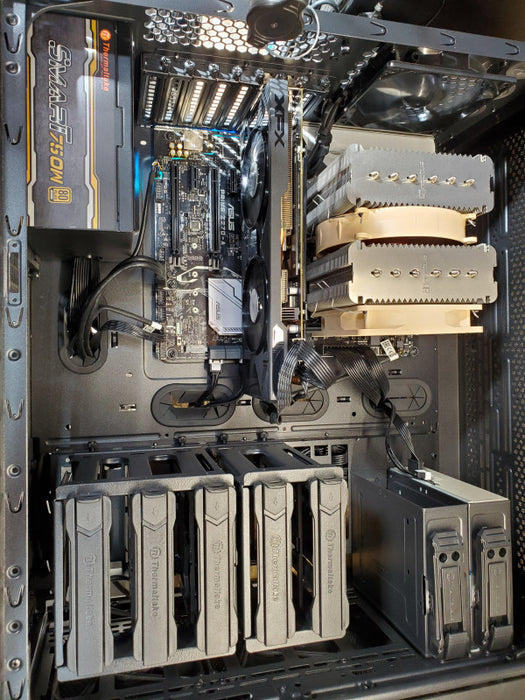 Custom PC, Intel i7 6700K, 16GB Ram, 240GB SSD, 2TB HDD, ATI Radeon R9 390
