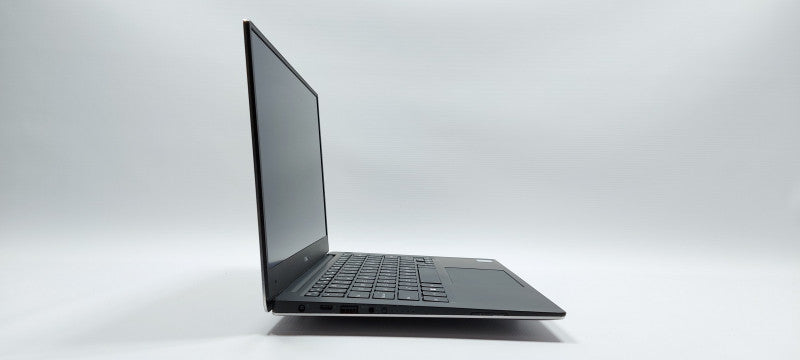 Dell XPS 13 9360 i7-7560U 2.4GHz 8GB RAM 256GB SSD 13.3\\"