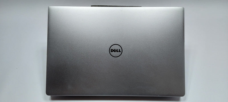 Dell XPS 13 9360 i7-7560U 2.4GHz 8GB RAM 500GB SSD 13.3\\"