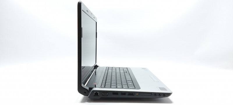 Dell Studio 1747 i7-720QM 1.6GHz 8GB RAM 500GB HDD 17.3\\"