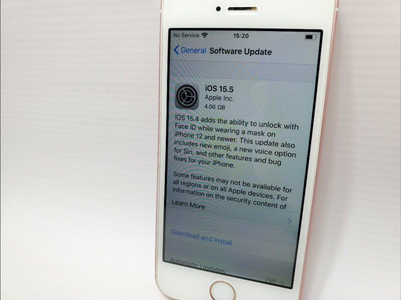Apple iPhone SE 16GB, IOS 15.5 Compatible (Unlocked)
