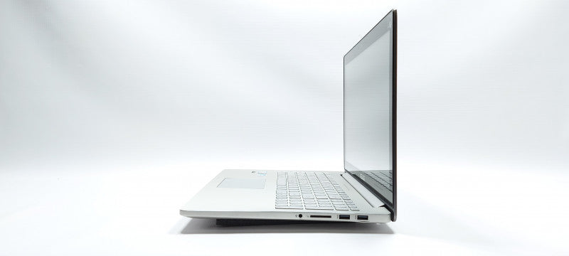 ASUS ZenBook Pro UX501VW I7-6700HQ 2.6GHz 16GB RAM 500GB SSD 15.6\\"