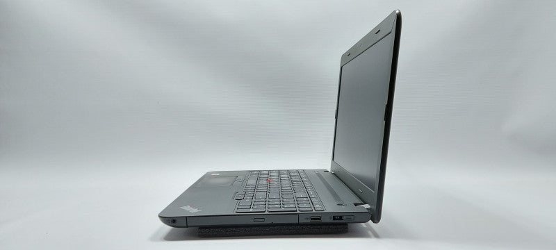 Lenovo ThinkPad E555 AMD A6-7000 2.2GHz 8GB RAM 500GB HDD 15.6\\"
