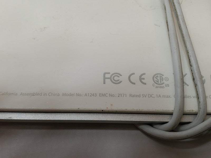 Apple A1243 Wired Aluminum Keyboard