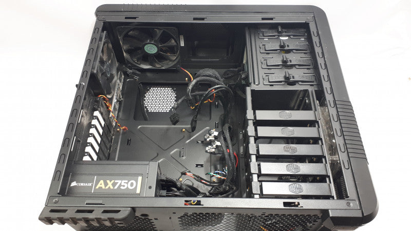 Custom PC Case with Corsair AX750 750W Power Supply