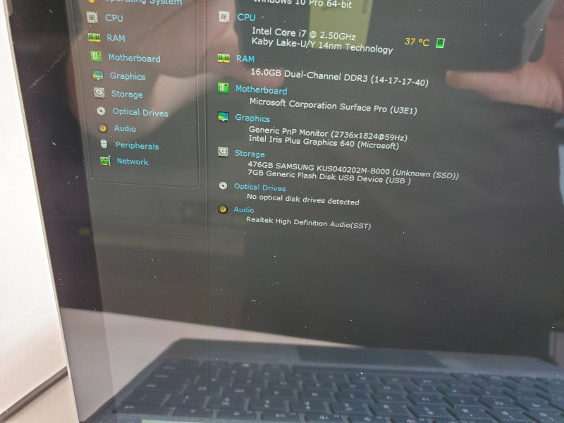 Microsoft Surface Pro 5 i7-7660U, 16GB ran, 512GB SSD