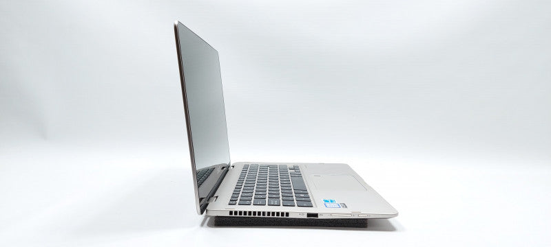Asus Zenbook Flip UX461A i5-8250U 1.6GHz 8GB RAM 256GB SSD 14\\"