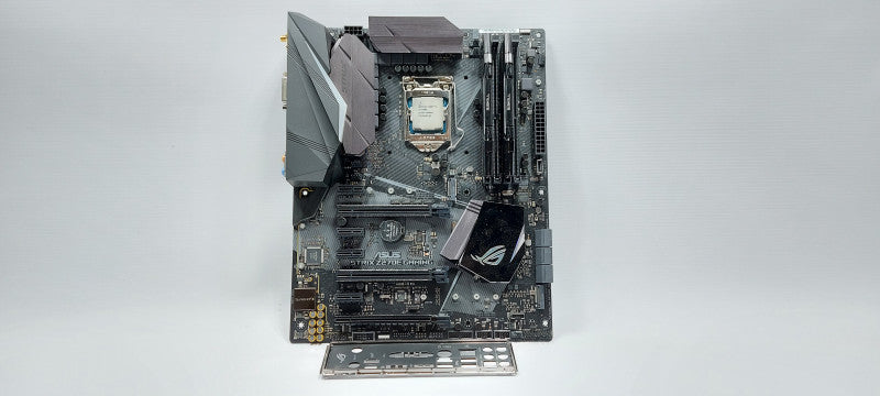 ASUS ROG STRIX Z270-E i-7 7700k 4.2GHz 16GB DDR4 RAM (IO SHIELD)