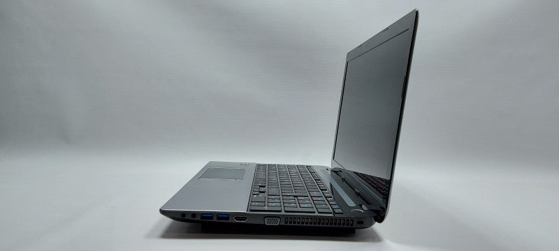 Toshiba Satelite S50D-AMD A10-5745 2.1GHz 8GB RAM 1TB HDD 15.6\\"