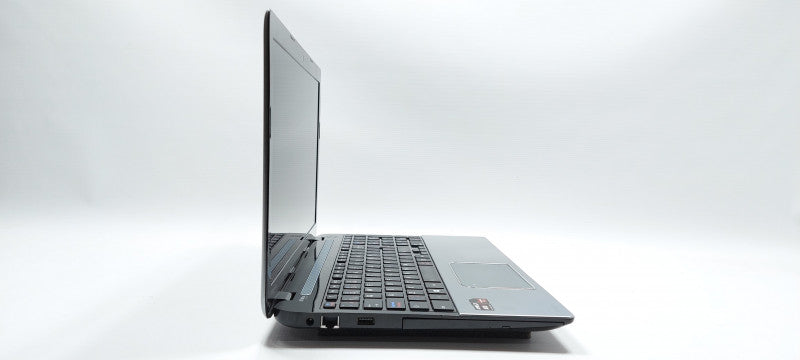 Toshiba Satelite S50D-AMD A10-5745 2.1GHz 8GB RAM 1TB HDD 15.6\\"