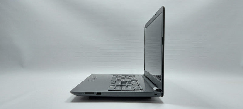 HP Notebook 15-bw028ca AMD A9-9420 3GHz 8GB RAM 250GB SSD 15.6\\"