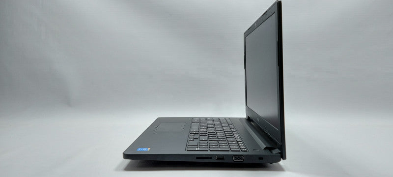 Dell Latitude 3560 i3-5005U 2GHz 8GB RAM 500GB HDD 15.