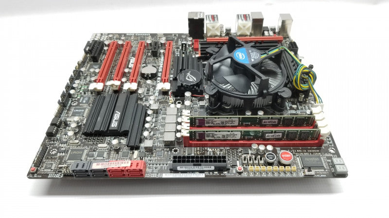 Core i7-2600 LGA1155 W/ Maximus IV Extreme motherboard / 4gb ram