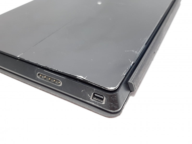 Microsoft Surface Pro 2 1601 i5-4300U @ 2.90GHz 4GB RAM 128GB SSD.