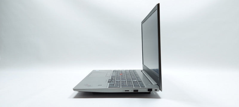 Lenovo ThinkPad E580 i7-8550U 1.8Ghz 16GB RAM 500GB SSD 15.6\\"