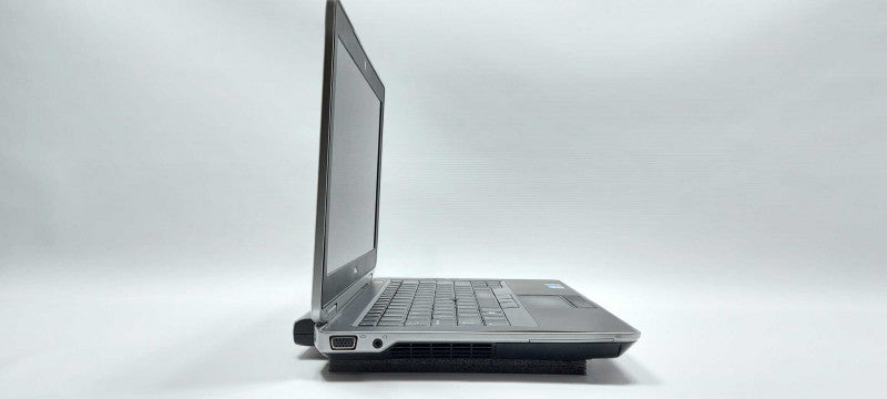 Dell Latitude E6330 i7-3520M 2.9GHz  8GB RAM 128GB SSD 13.3\\"