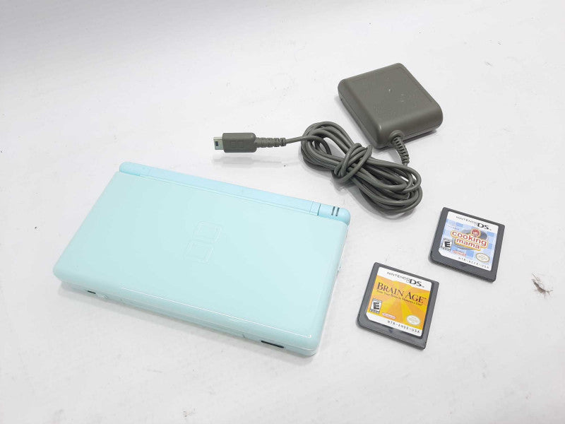 Nintendo DSi w/ Charger and 2x Games (Brain Age, Cooking Mama)