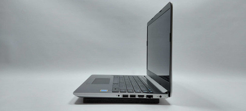 HP Laptop 14-cf1010ca Intel Pentium 5405U 2.3Ghz 8GB RAM 58GB SSD 128GB SSD 14\\"
