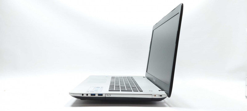 Asus Notebook N76V i7-3630QM 12GB RAM 2x 500GB HDD 17.3\\"
