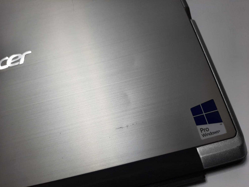 Acer Switch Alpha 12 SA5-271P i5-6200U @ 2.4GHz 8GB RAM 256GB SSD