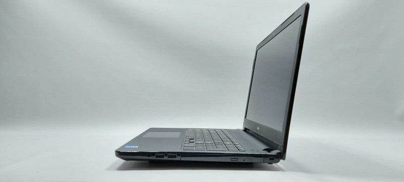 Dell Latitude Inspirion 5558 i3-4005U 1.7GHz 8GB RAM 500GB HDD 15.6\\"
