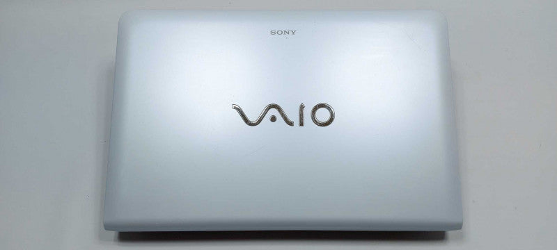 Sony Vaio SVE1511FDW i3-2370U 2.4GHz 8GB RAM 500GB HDD 15.5\\"