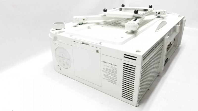 5700 lumen Widescreen Advanced Professional Installation Projector / see notes