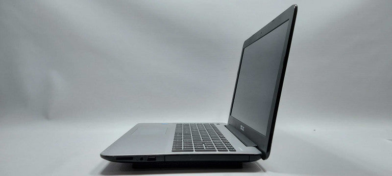 Asus X555LAB i5-5200U 2.2GHz 8GB RAM 256GB SSD 15.6\\"
