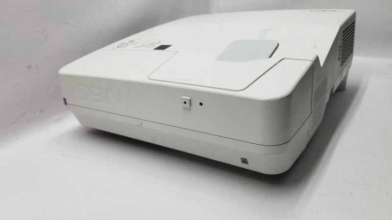 NEC NP-UM351W 3500-lumen Widescreen Ultra Short Throw Projector / 1330 LH
