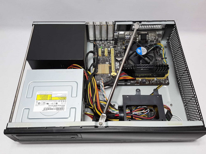 Silverstone PC i5-4460 @ 3.20GHz 8GB RAM - NO HDD