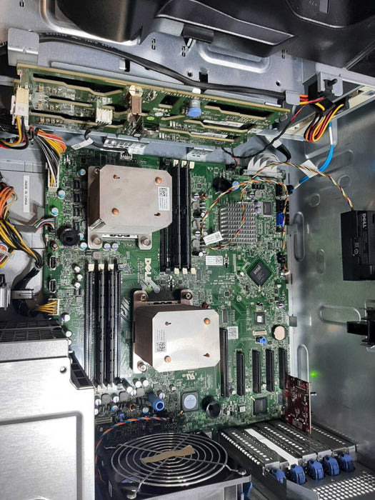 Dell PowerEdge T410, 2x Xeon E5620 2.4GHz QC/32GB NO RAID/HDDs