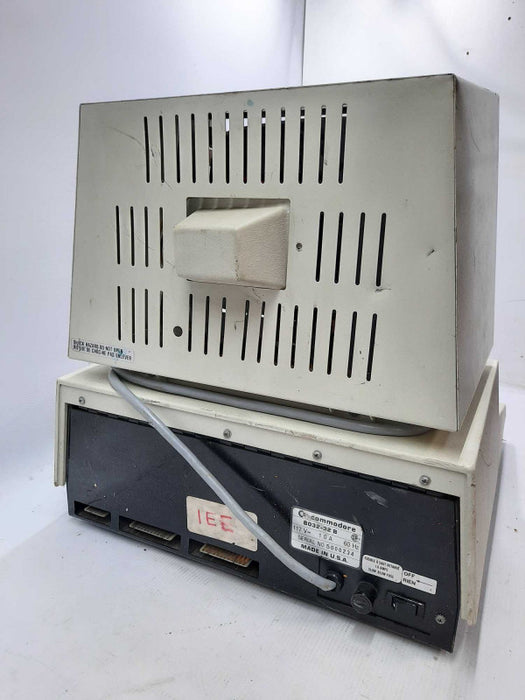 Commodore CBM 8032 Vintage Computer (READ)